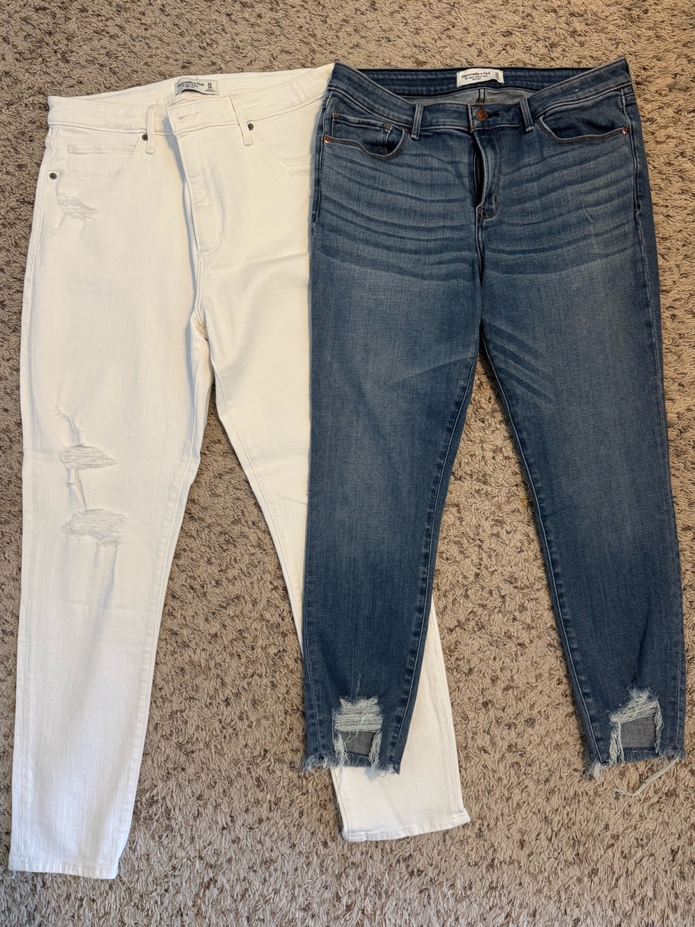 Abercrombie & Fitch White and Blue Cropped Skinny Jeans Duo